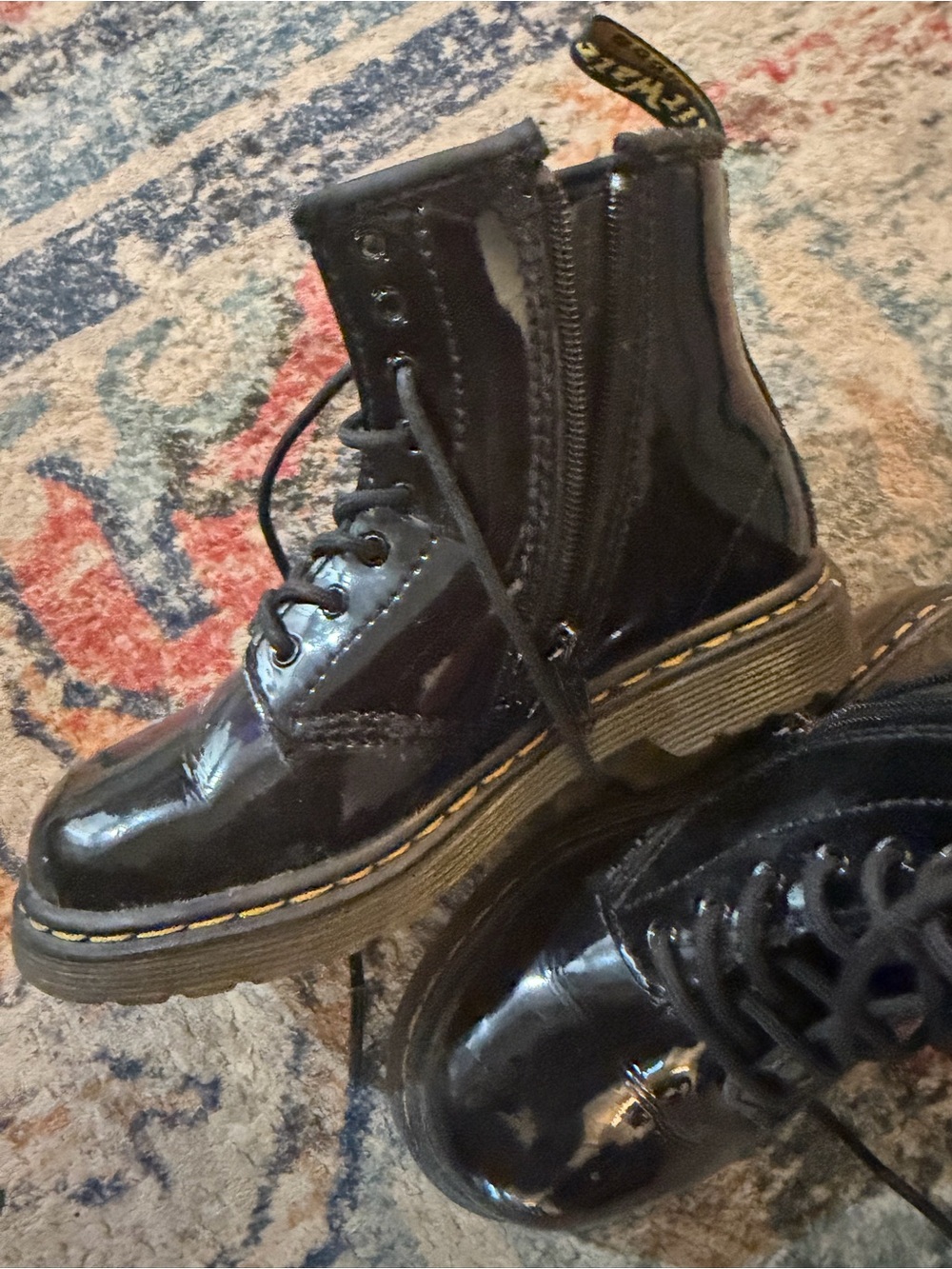 Dr. Marten kids boots. Size10 - Picture 4 of 5
